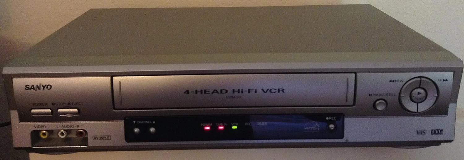 Sanyo VWM-900 4-Head HI-FI Stereo VCR (choose with or without a remote)